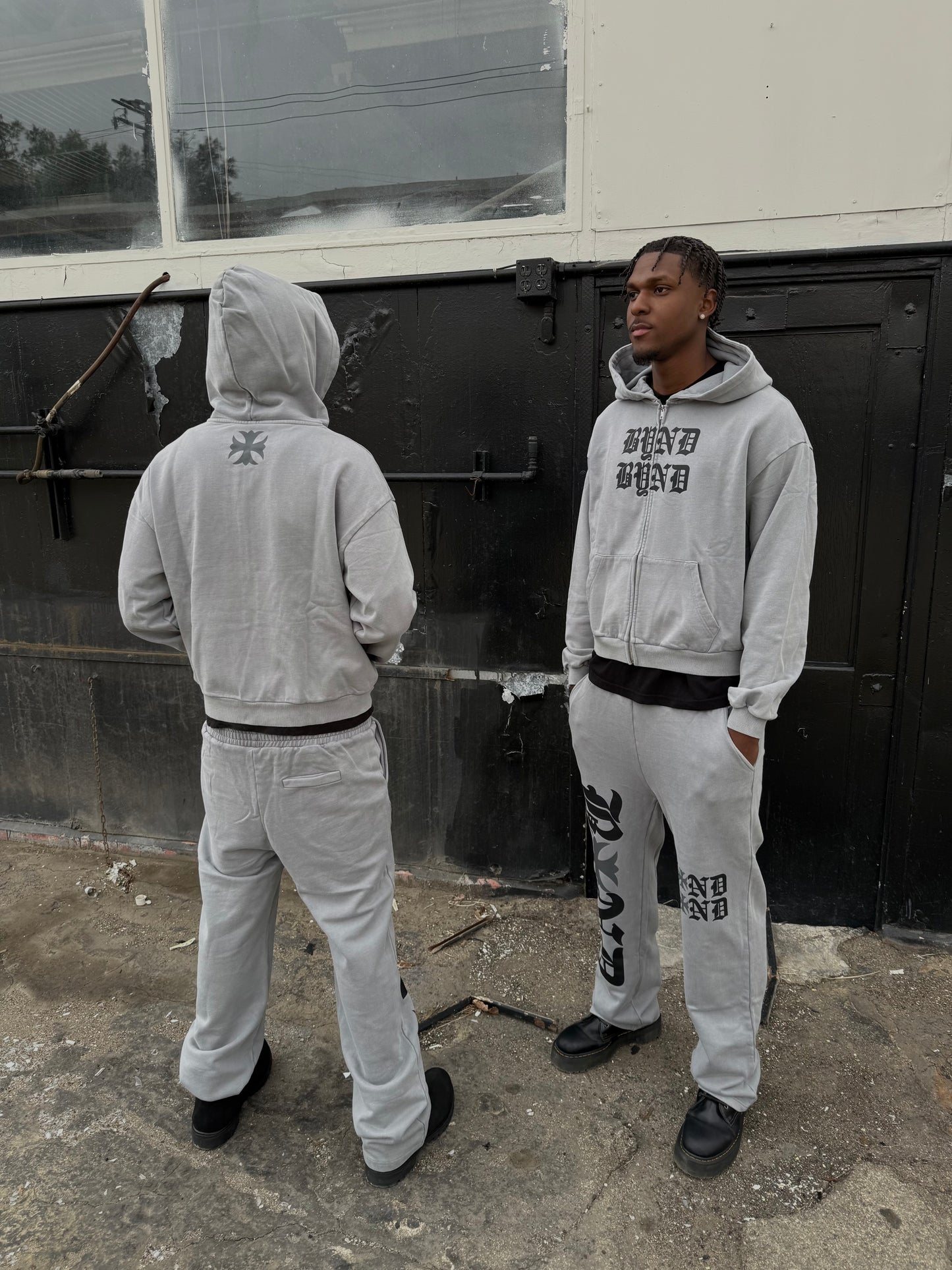 Zip up