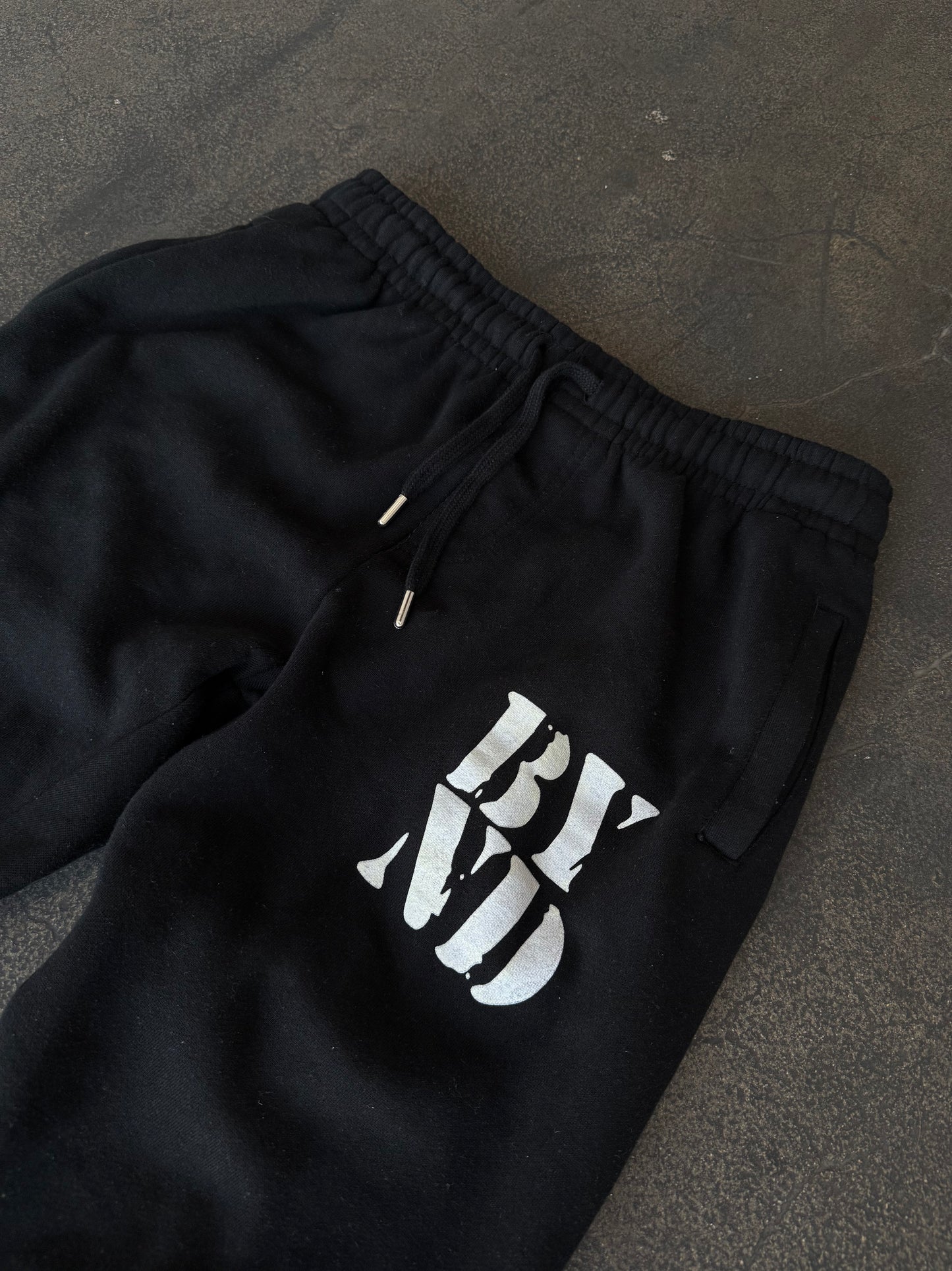 Logo sweats